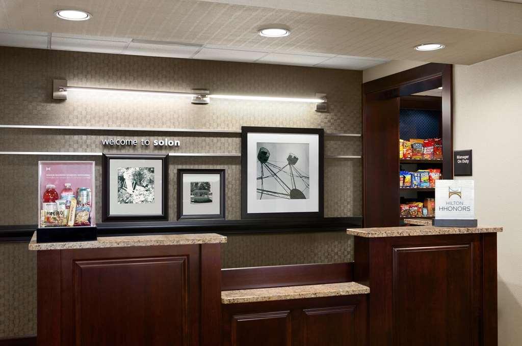 Hampton Inn Cleveland-Solon Интерьер фото