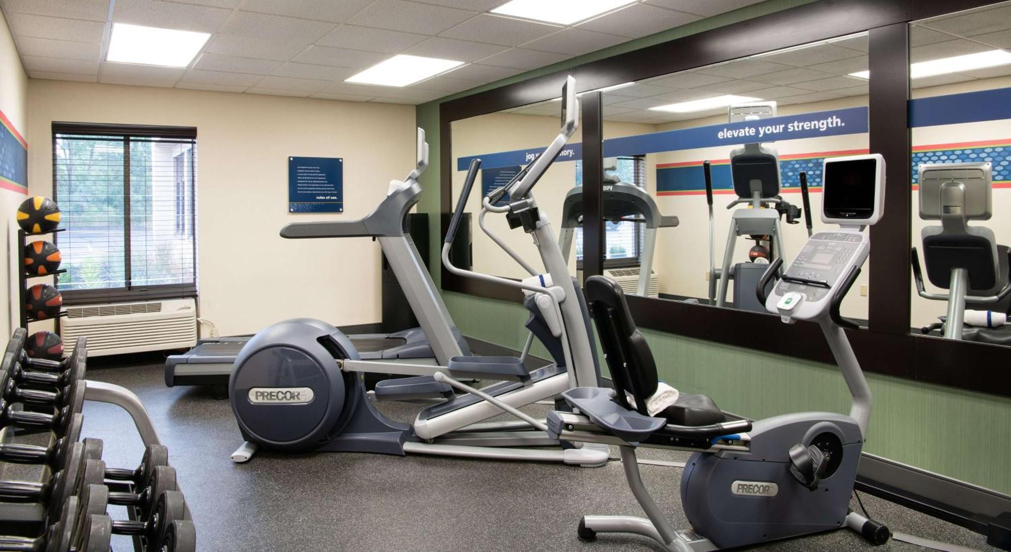Hampton Inn Cleveland-Solon Экстерьер фото