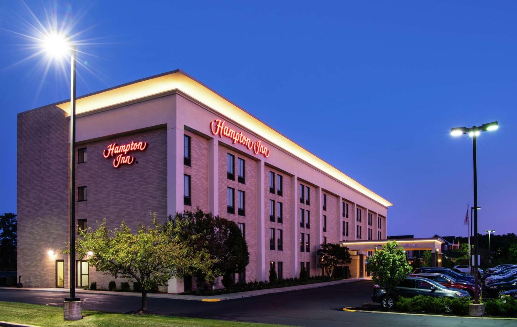 Hampton Inn Cleveland-Solon Экстерьер фото